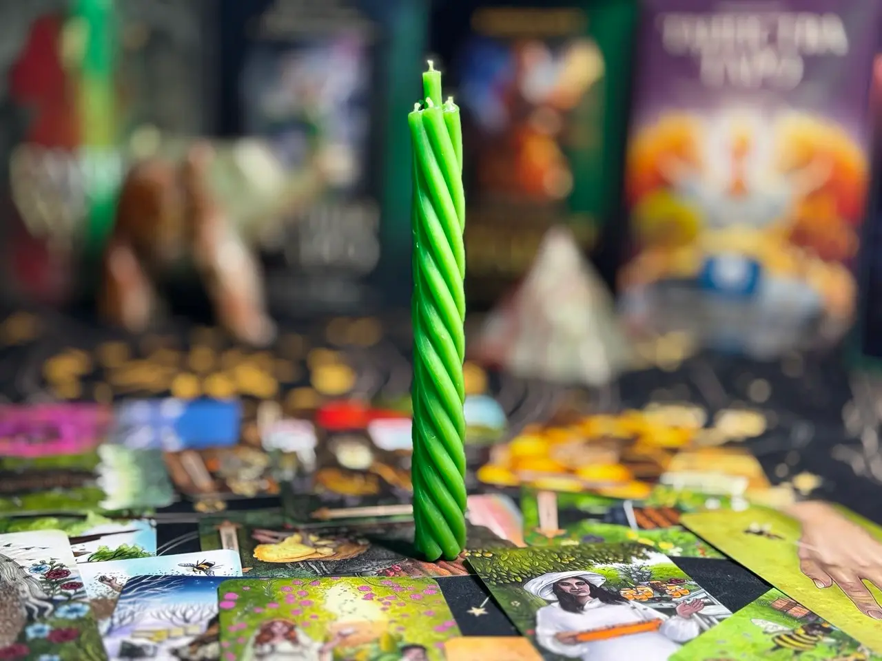 💚 Зелена — гроші, процвітання та фінансове достаток